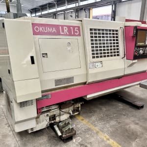 Torno CNC OKUMA LR 15