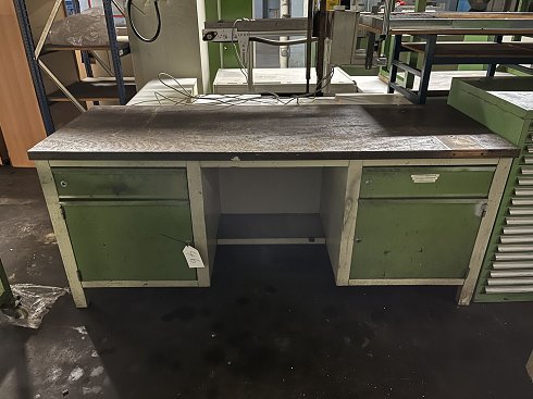 Workbench without contents