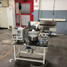 GRIMM ZUFÜHRTECHNIK Sorting and feeding machine