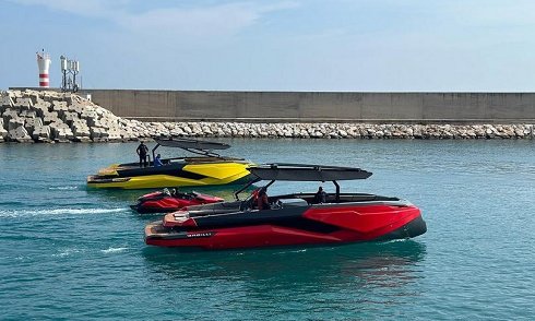 Barco de pasajeros de 11,30 m de eslora