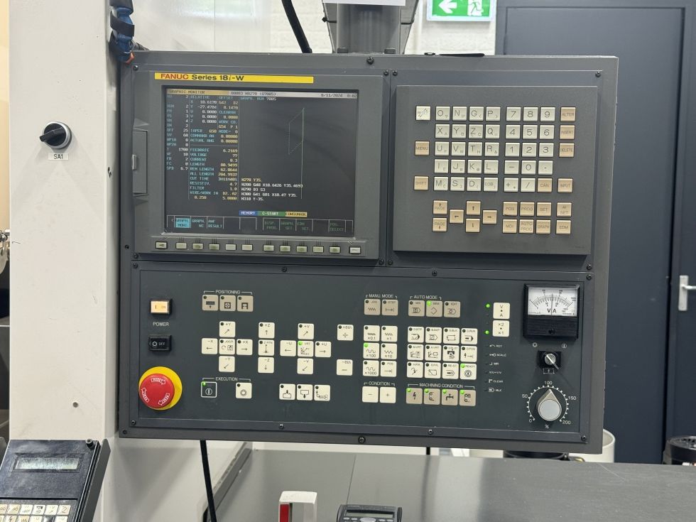 EDM machine FANUC - ROBOCUTA-1iA