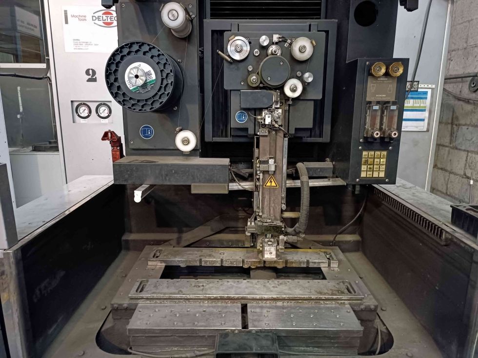 Electroerosión por hilo cnc sodick aq600l