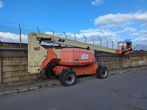 Plataforma elevadora (construcción) JLG 800 AJ