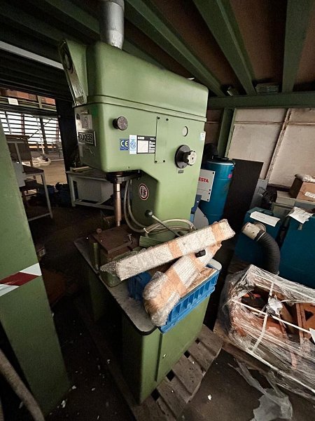 DUNKES DF4 Hydraulic press