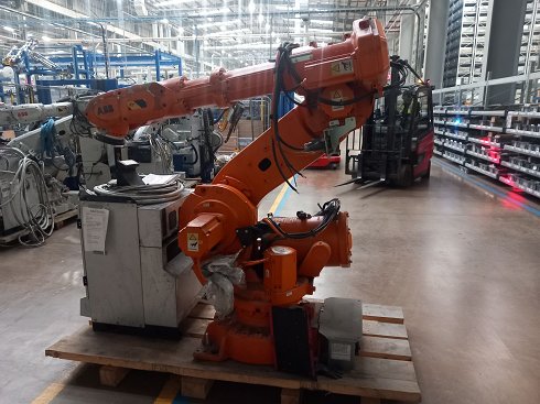 ABB IRC5 M2004 Robot Arm & Controller