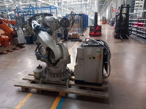 ABB IRC5 M2004 Robot Arm & Controller