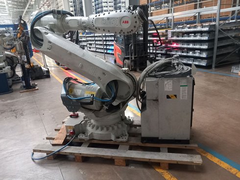 ABB IRC5 M2004 Robot Arm & Controller