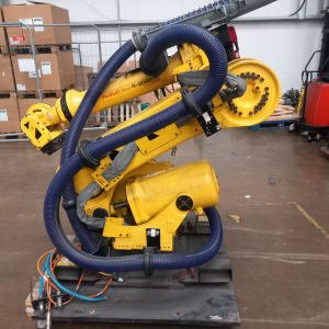 FANUC R200iC- 210F Robot Arm & Controller