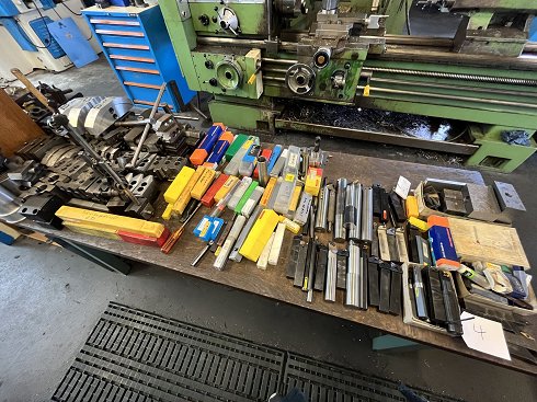 Lot lathe accessories