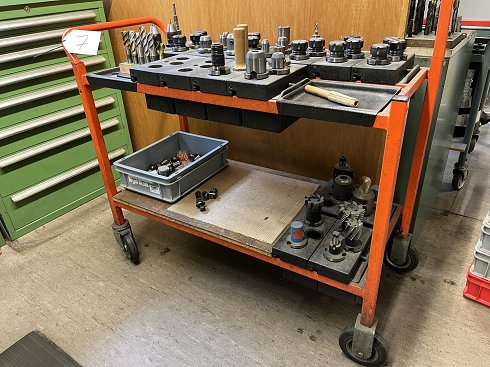 Workshop trolley with milling tools