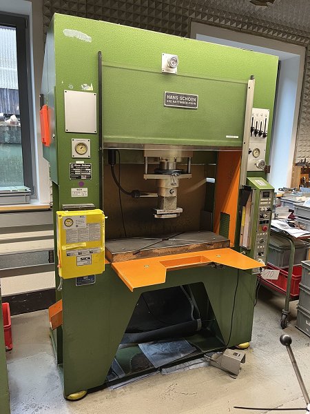 HANS SCHOEN SX-X Hydraulic press