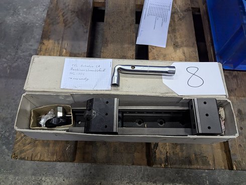 PFL ANTRALUX SA 70L Machine vice