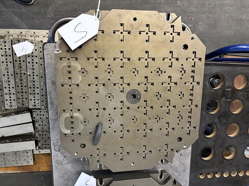 Lot Clamping plates