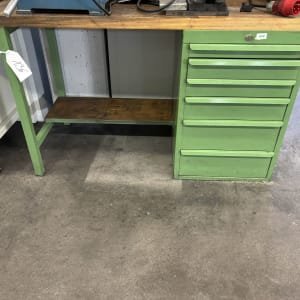 Workbench without contents