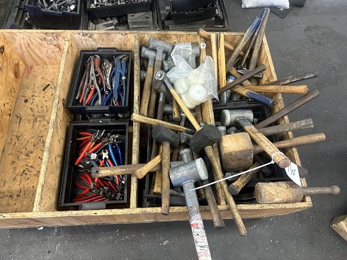 Lot hand tools