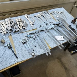 Lot measuring equipment