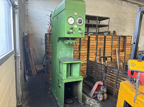 WMW PYE 250x355 Hydraulic press 25 t