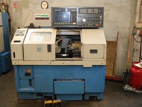 HYUNDAI HIT 8 S CNC lathe, defective