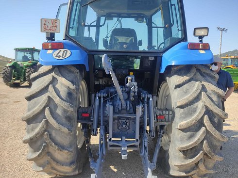 Tractor NEW HOLLAND 8340 -  Z-94407-VE