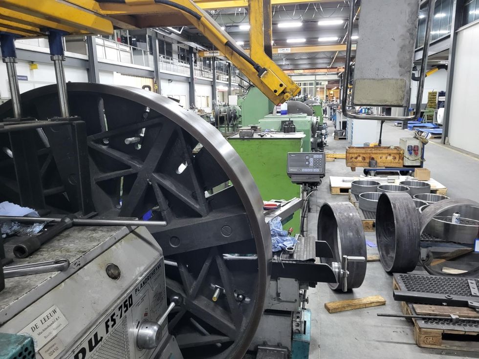 Facing lathe TADU - FS 750