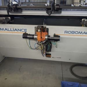 Curvadora de tubos y perfiles NUMALLIANCE Robomac 2104