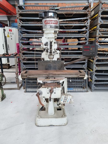 Fresadora de Torreta BRIDGEPORT TEXTRON