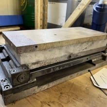 Sinusoidal magnetic clamping plate