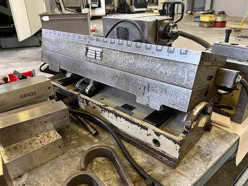 JOHANN FISCHER ASCHAFFENBURG 114-20/60 Sinusoidal magnetic clamping plate