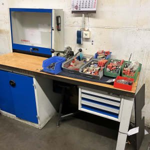 Workbench with contents