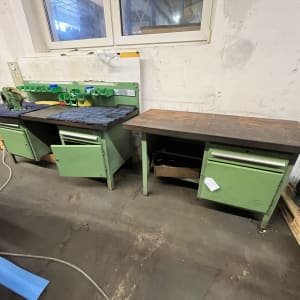 Lot workbenches