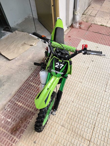 Minimoto automática de 49cc y ruedas de 10". NUEVA (L1)