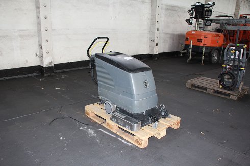 KÄRCHER BR530 Bp Pack Scrubber dryer