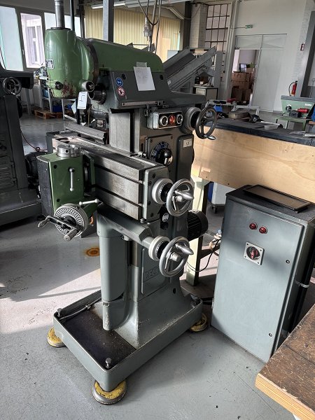 DECKEL FP 1 Tool milling machine