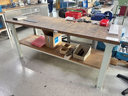 3 workbenches