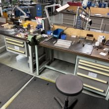 2 workbenches