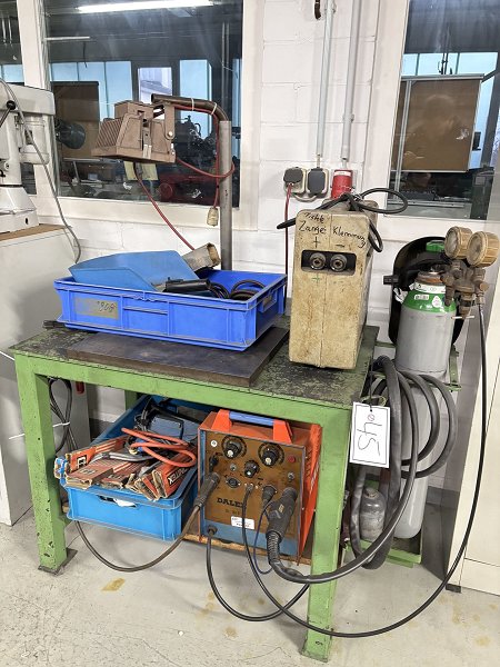 Welding workstation