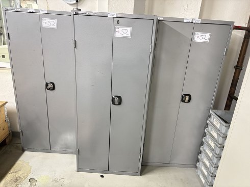 SSI SCHÄFER 3 hinged door cabinets with contents