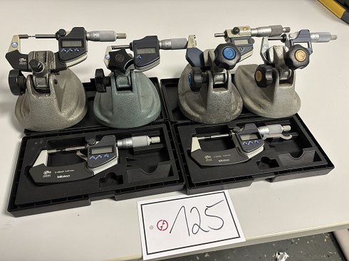 Lot digital outside micrometers