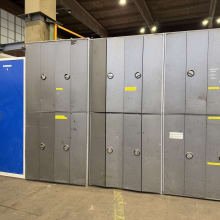 Lot workshop cabinets