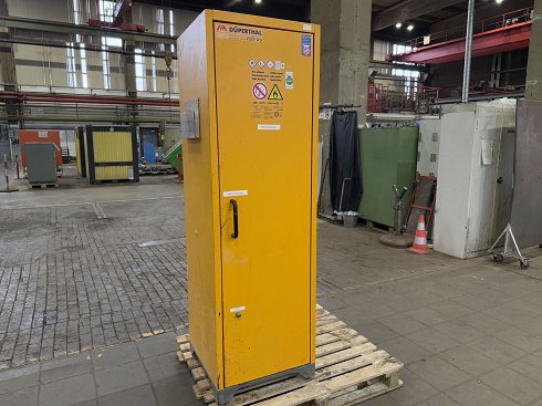 DÜPERTHAL FWF 90 Hazardous materials cabinet