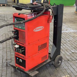 FRONIUS TRANSPULS SYNERGIC 2700 Welding machine