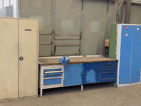 Workbench + workshop cabinets