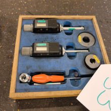 SYLVAC Lot Three-point internal micrometers