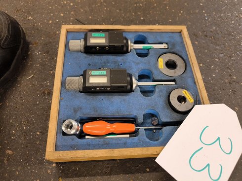 SYLVAC Lot Three-point internal micrometers