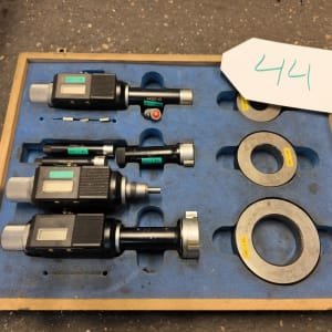 SYLVAC Lot three-point internal micrometers