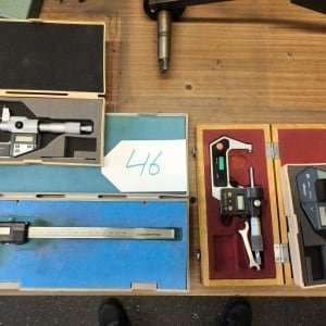 MITUTOYO Lot measuring equipment