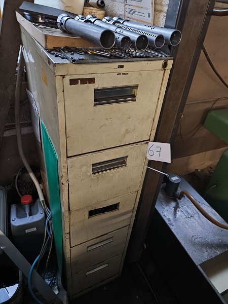 Workshop drawer cabinet with contents