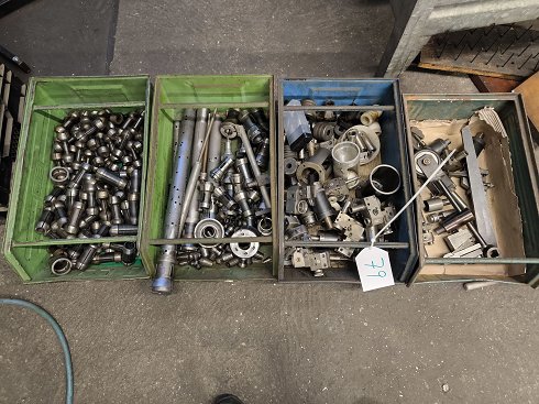 Lot lathe accessories