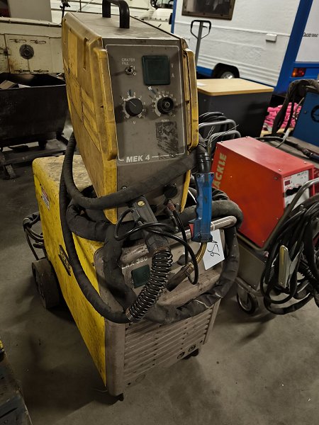 ESAB LAX 380 Welding machine