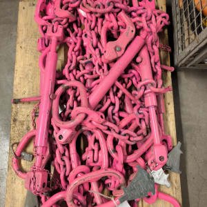 Lot lashing chains